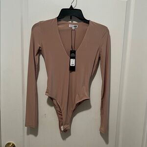 NWT Fashion Nova Nude Long Sleeve Bodysuit. Size Small.